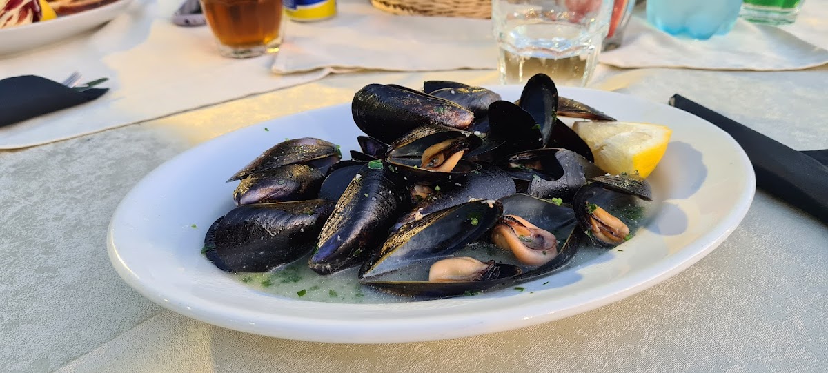 Ristorante-Pizzeria L'isola Che Non C'e-6